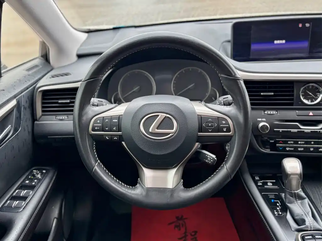 Lexus RX 2017 — фото 13