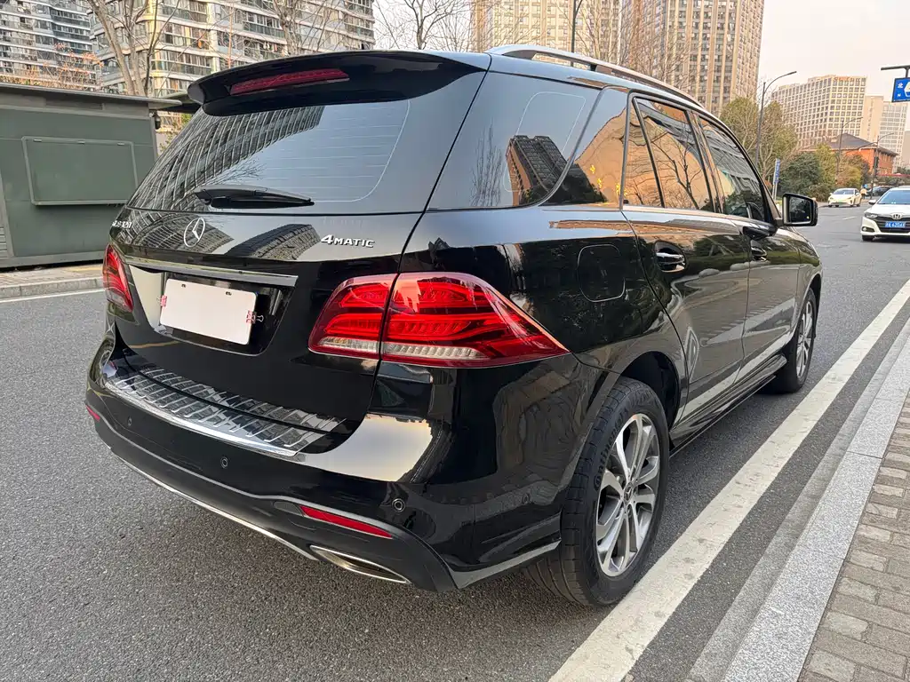 Mercedes-Benz GLE 2018 — фото 6