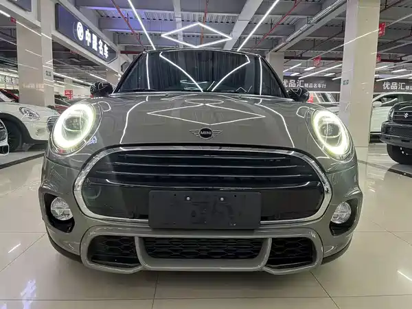 MINI MINI 2018