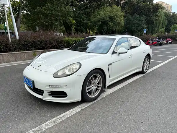 Porsche Panamera 2015