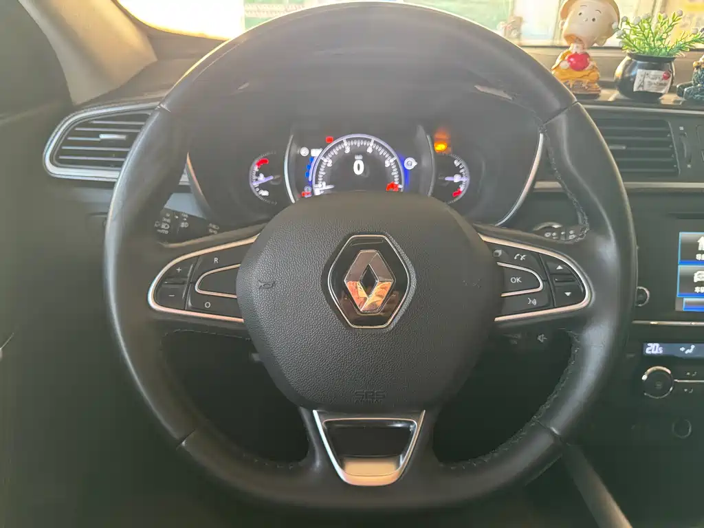 Renault Kadjar 2017 — фото 13