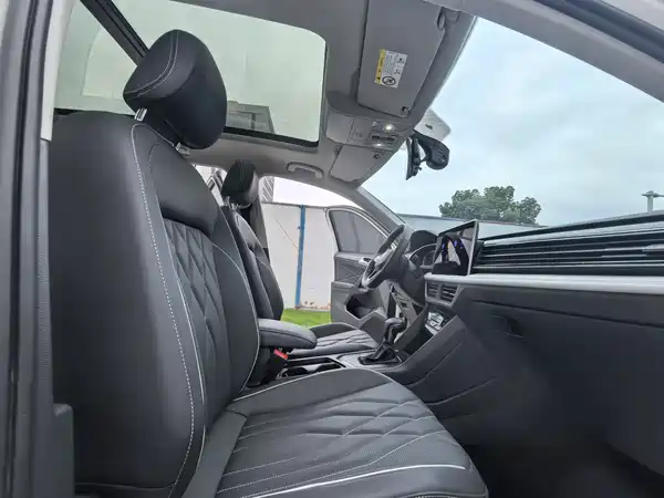 Volkswagen Tiguan L 2022