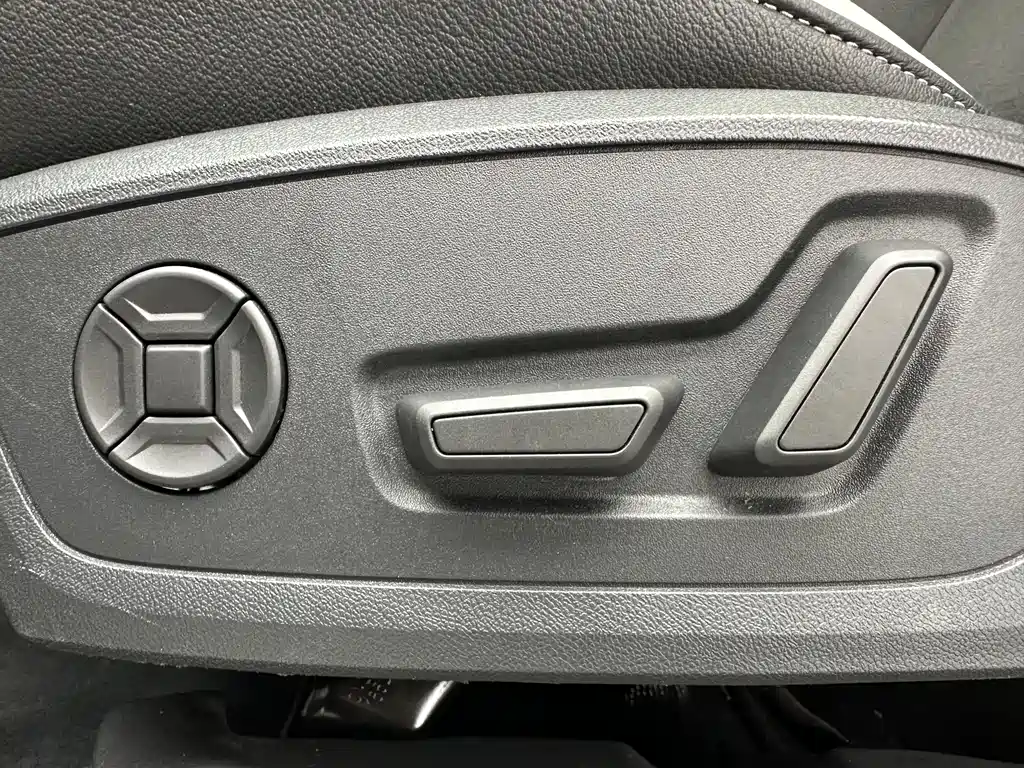 Audi Q3 2022 — фото 13