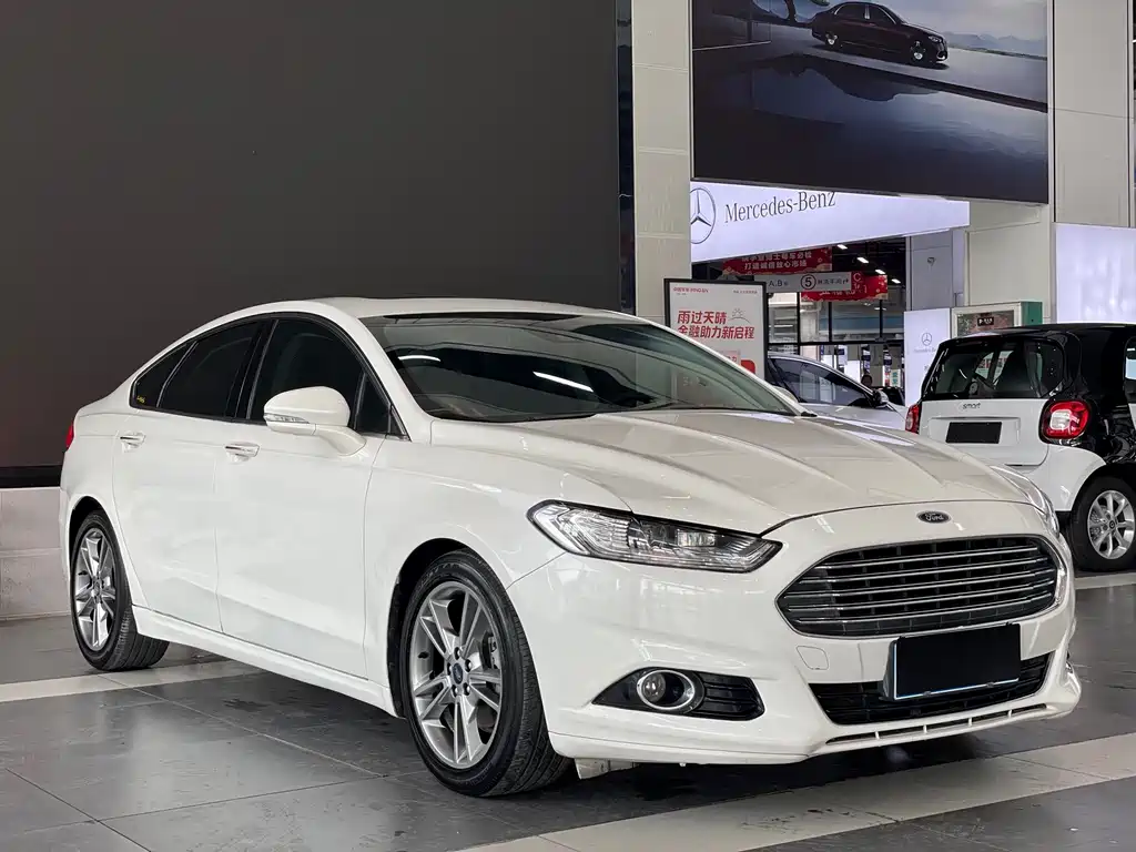 Ford Mondeo 2015 — фото 9