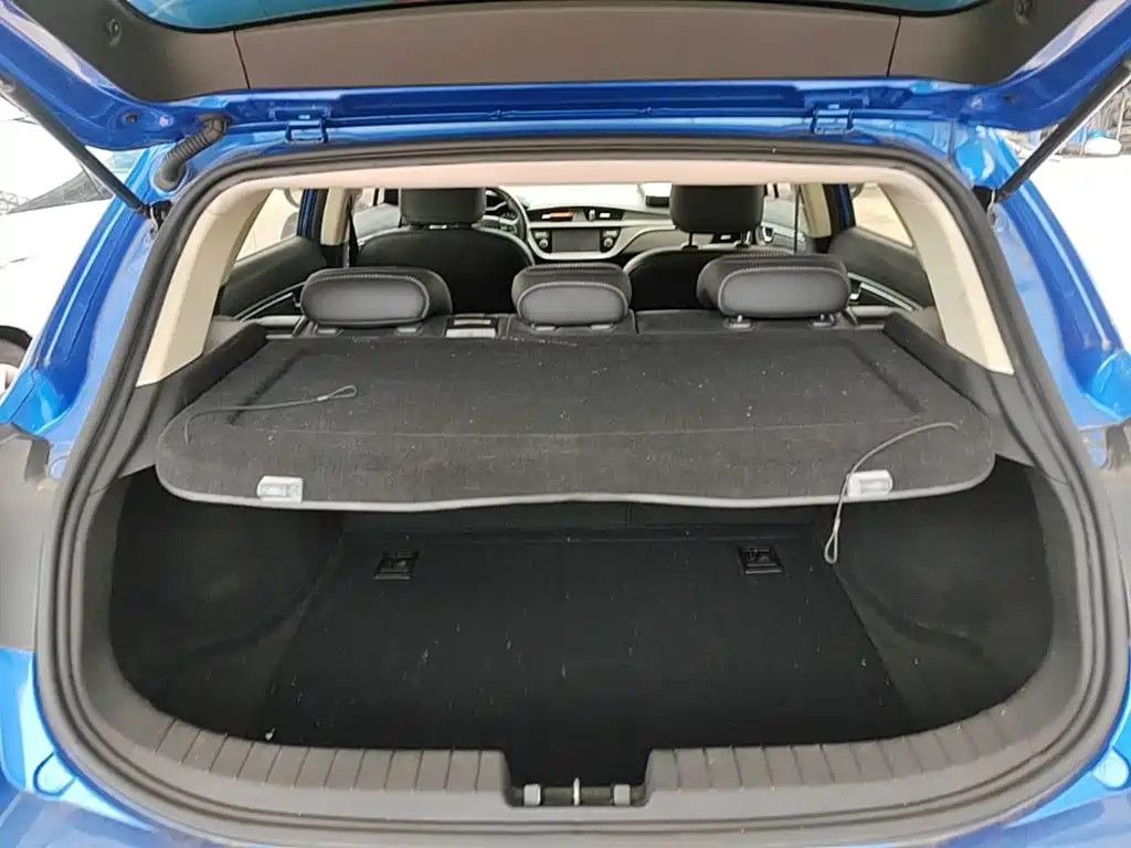 Geely Emgrand GS 2016 — фото 19