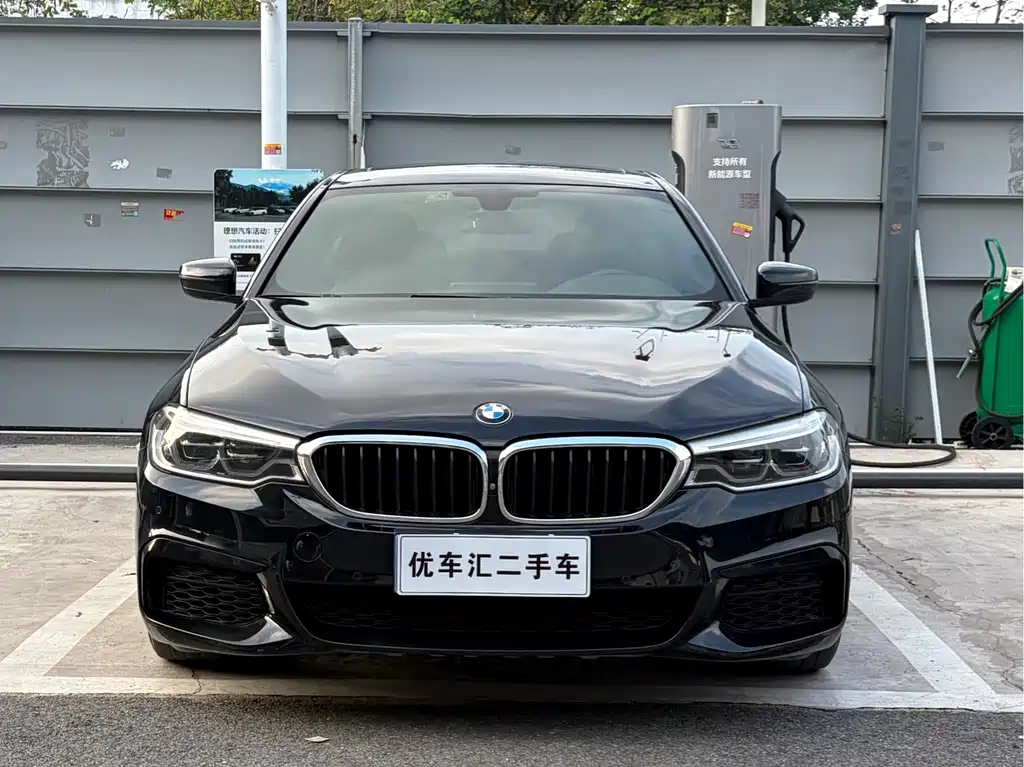 BMW 5 Series 2019 — фото 2