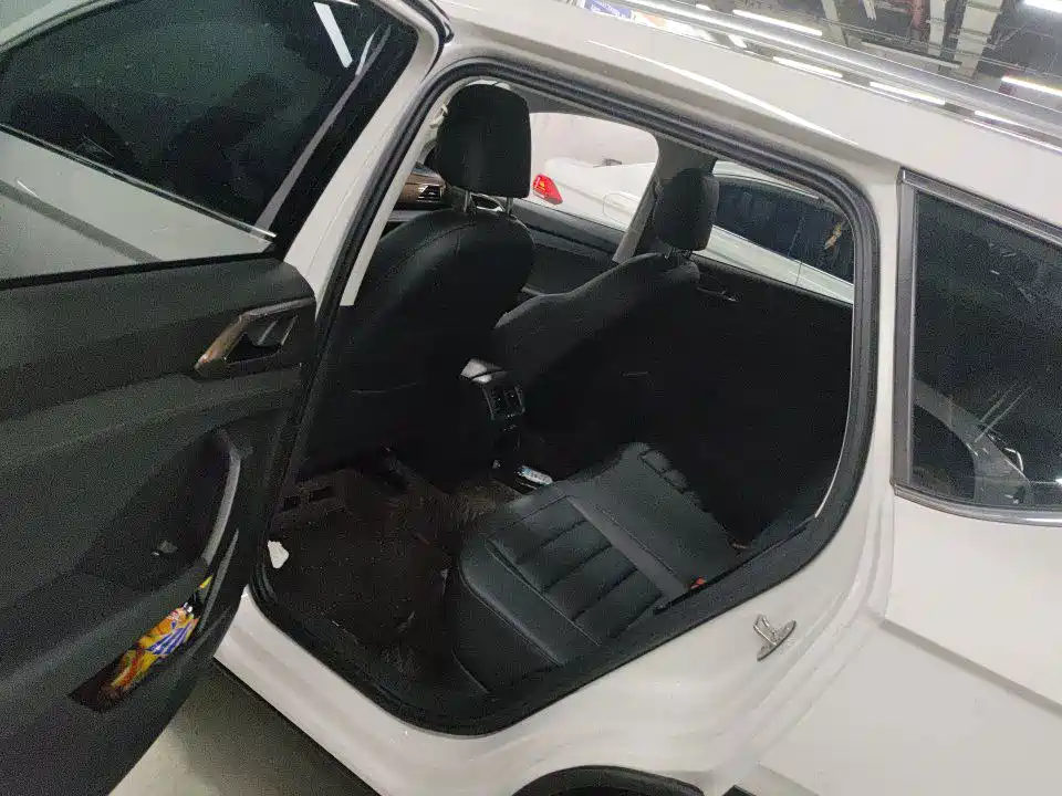 Volkswagen Tharu 2023