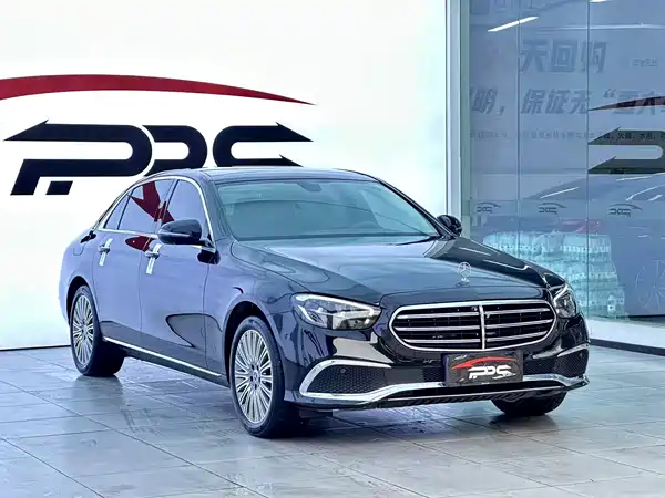 Mercedes-Benz E-Class 2022