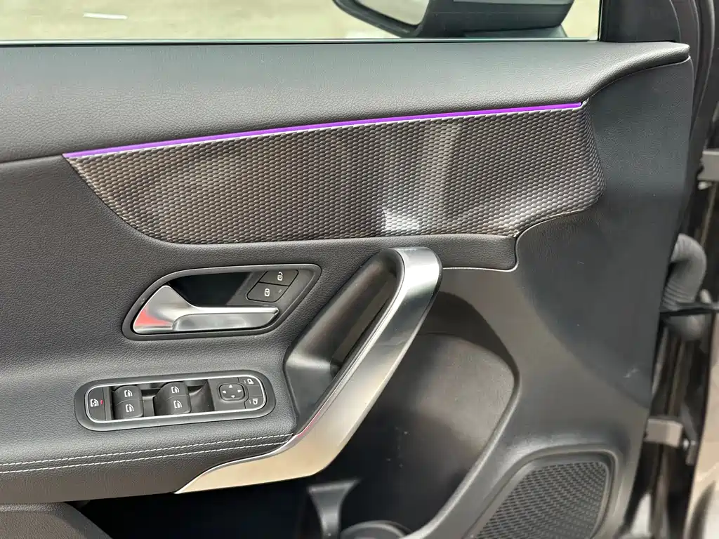 Mercedes-Benz A-Class 2022 — фото 14