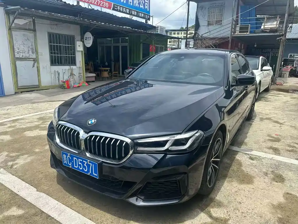 BMW 5 Series 2021 — фото 1