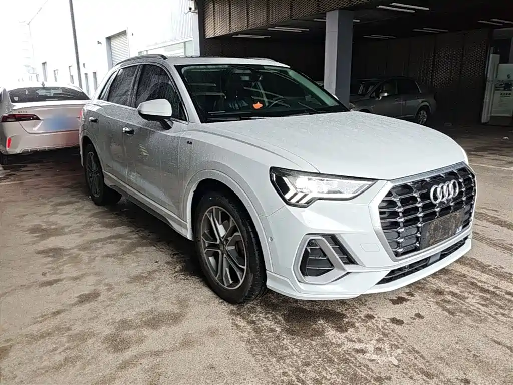 Audi Q3 2021 — фото 4