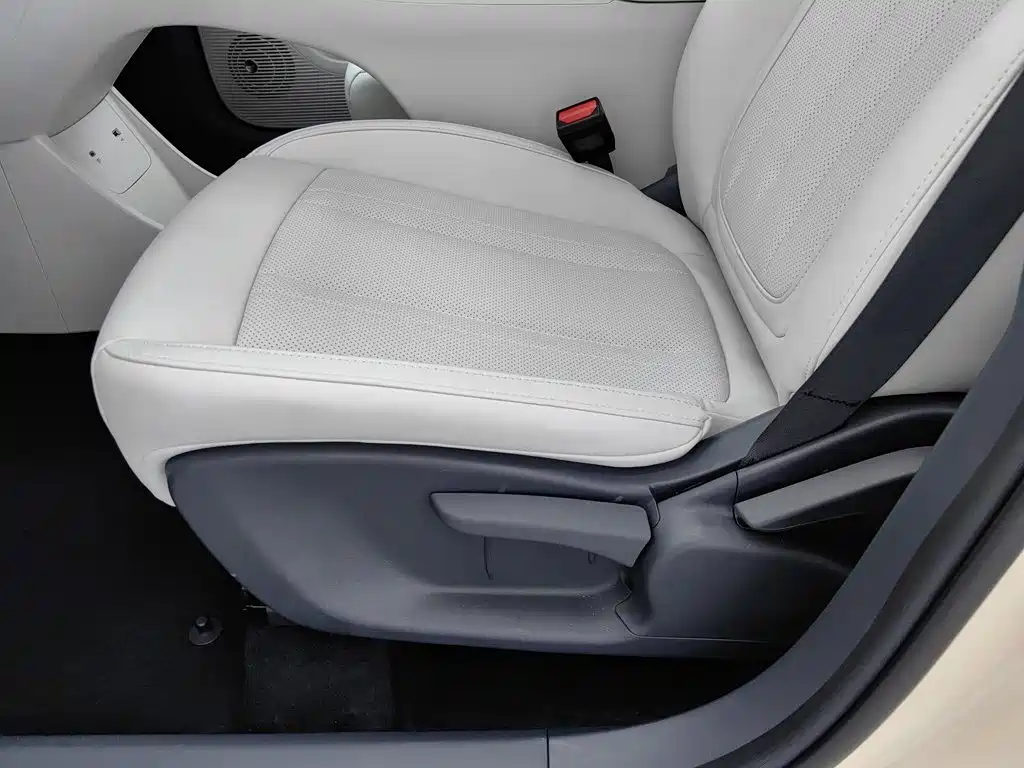 Geely Galaxy Starwish 2026 — фото 20