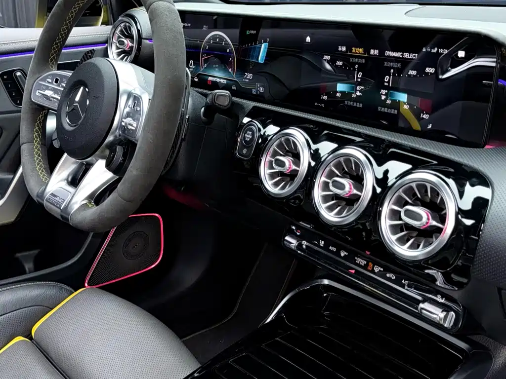 Mercedes-Benz A-Class AMG 2021 — фото 21