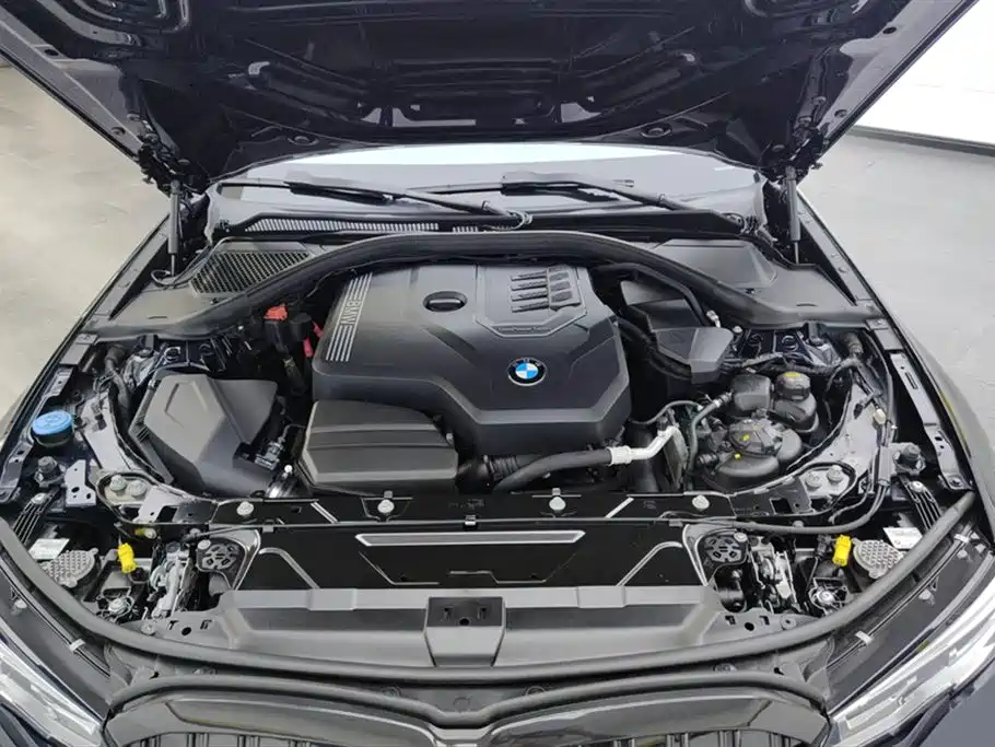 BMW 3 Series 2021 — фото 10