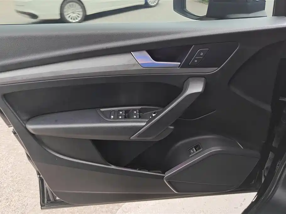 Audi Q5L 2018