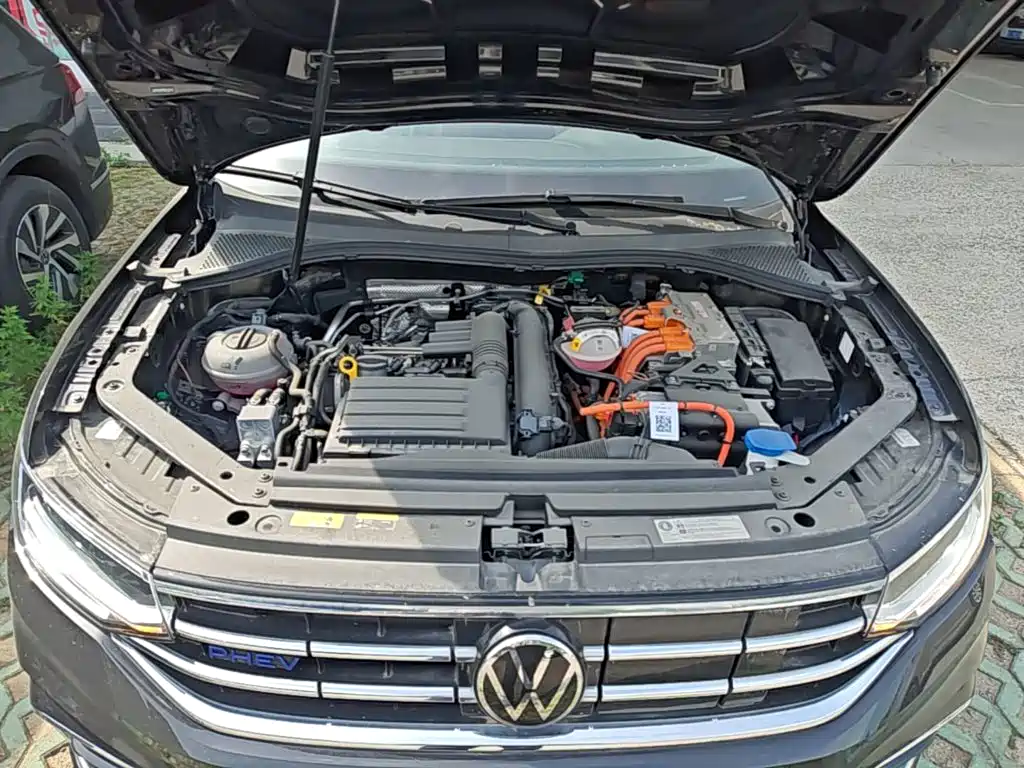 Volkswagen Tiguan L Plug-In Hybrid 2023 — фото 16