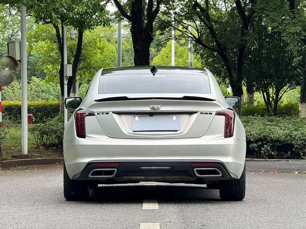 Cadillac CT5 2022 — фото 16