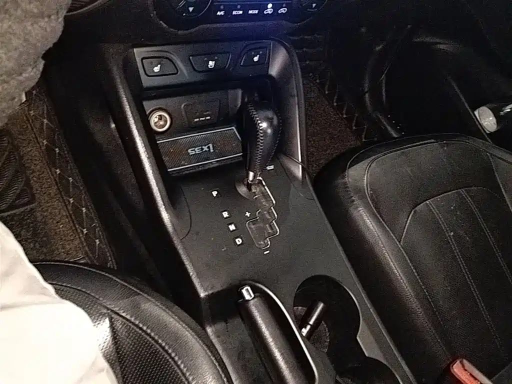 Hyundai ix35 2014 — фото 14