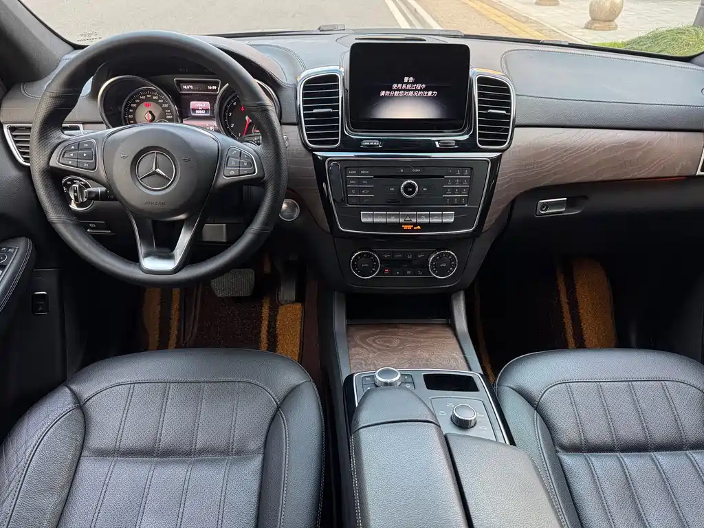 Mercedes-Benz GLE 2018 — фото 12