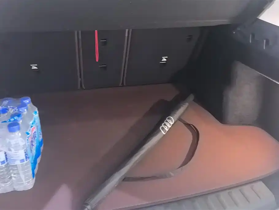 BMW iX1 2025