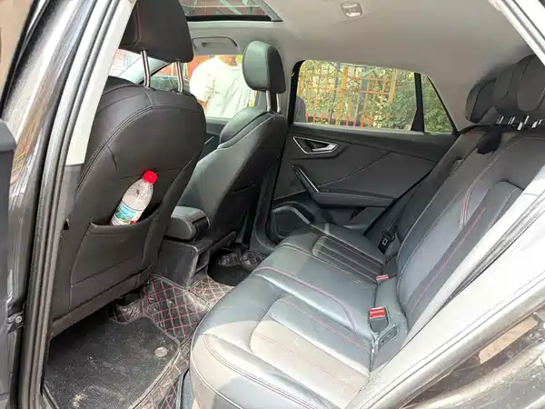 Audi Q2L 2023