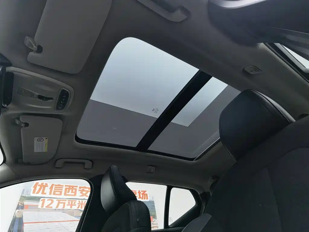 Volvo XC40 2019 — фото 14