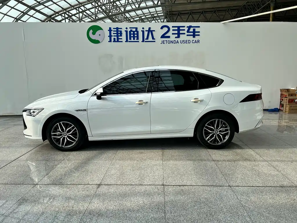 BYD Qin PLUS 2023 — фото 6