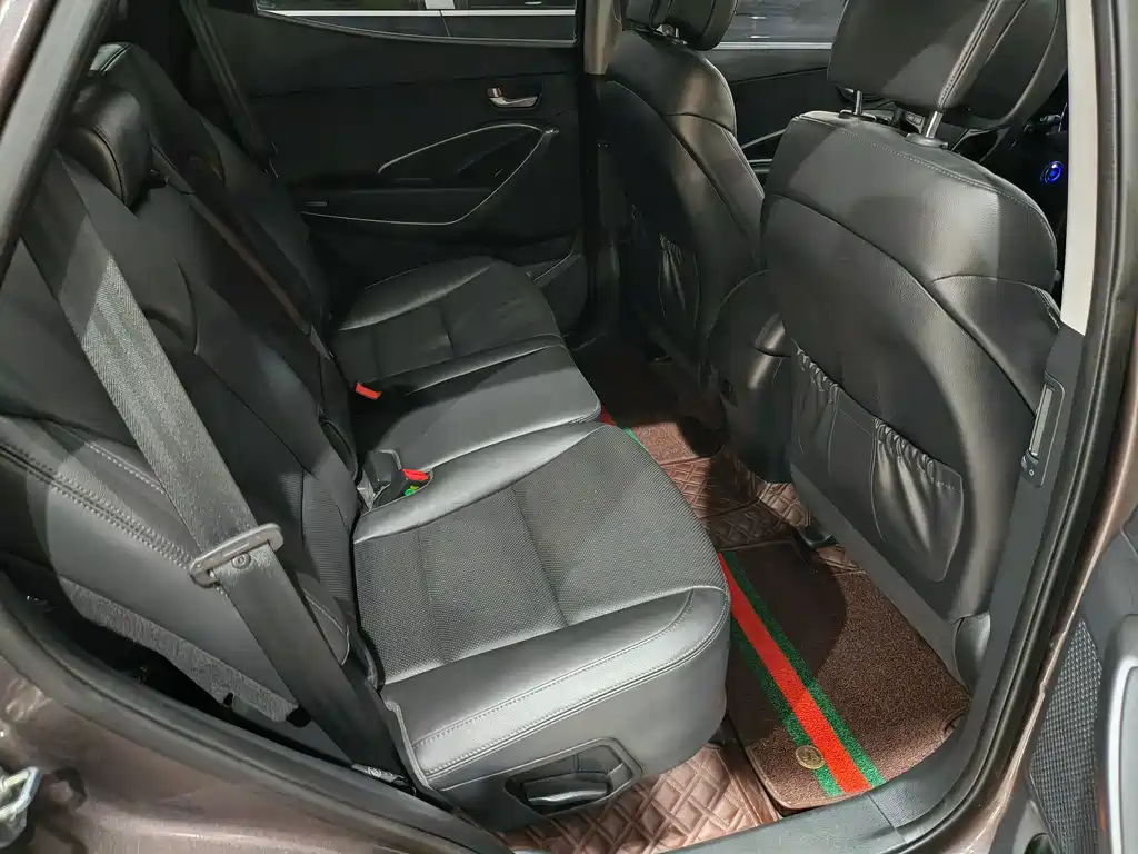 Hyundai Santa Fe 2015 — фото 14