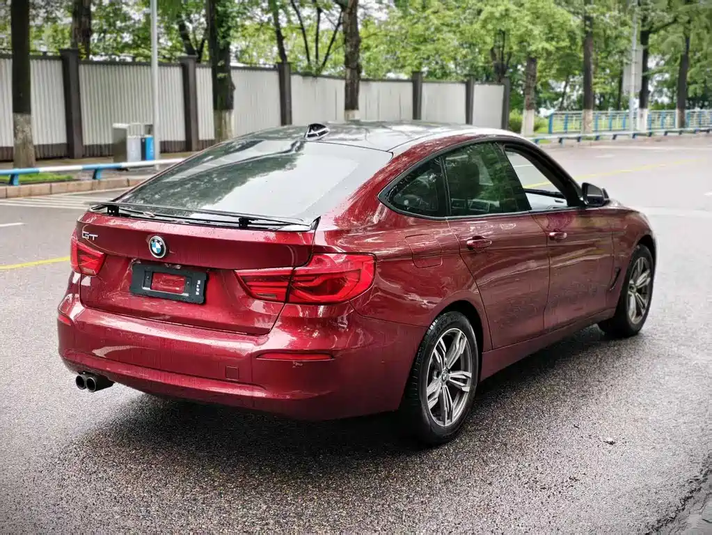 BMW 3 Series GT 2017 — фото 9