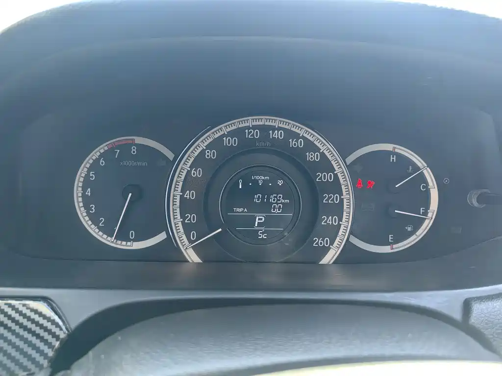 Honda Accord 2018 — фото 9
