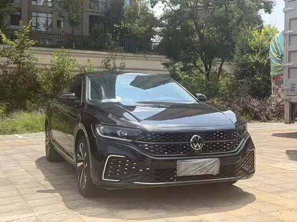Volkswagen Passat 2021