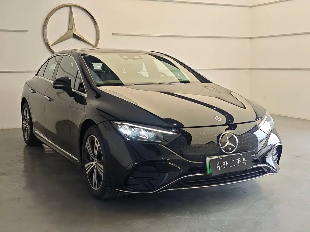 Mercedes-Benz EQE 2025