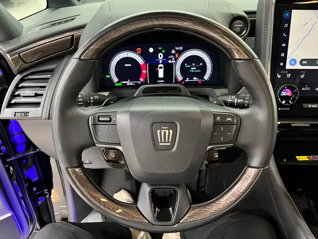 Toyota Vellfire 2023 — фото 22