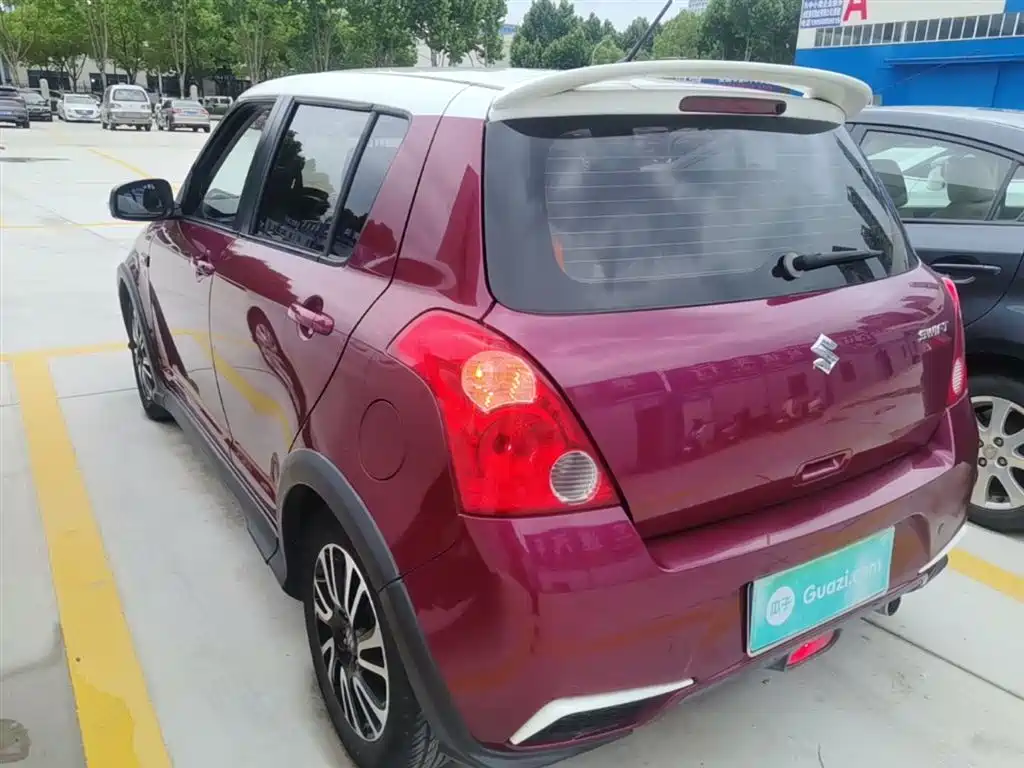 Suzuki Swift 2015 — фото 5