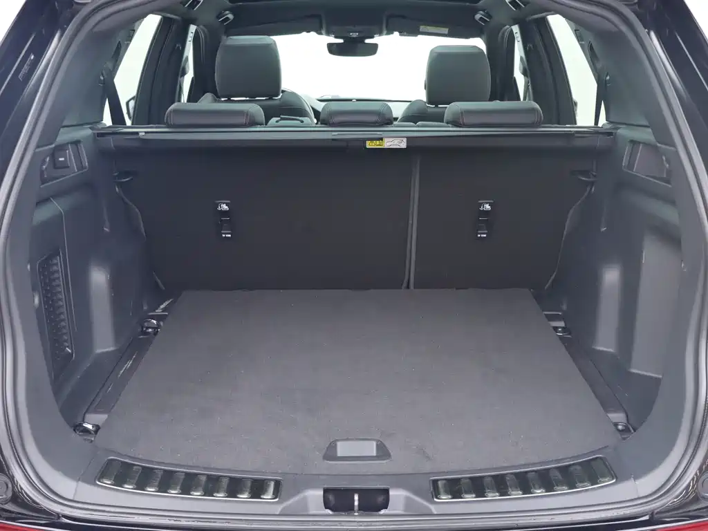 Land Rover Discovery Sport 2021 — фото 20