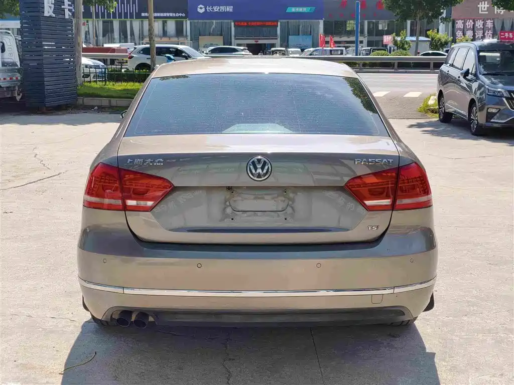 Volkswagen Passat 2012