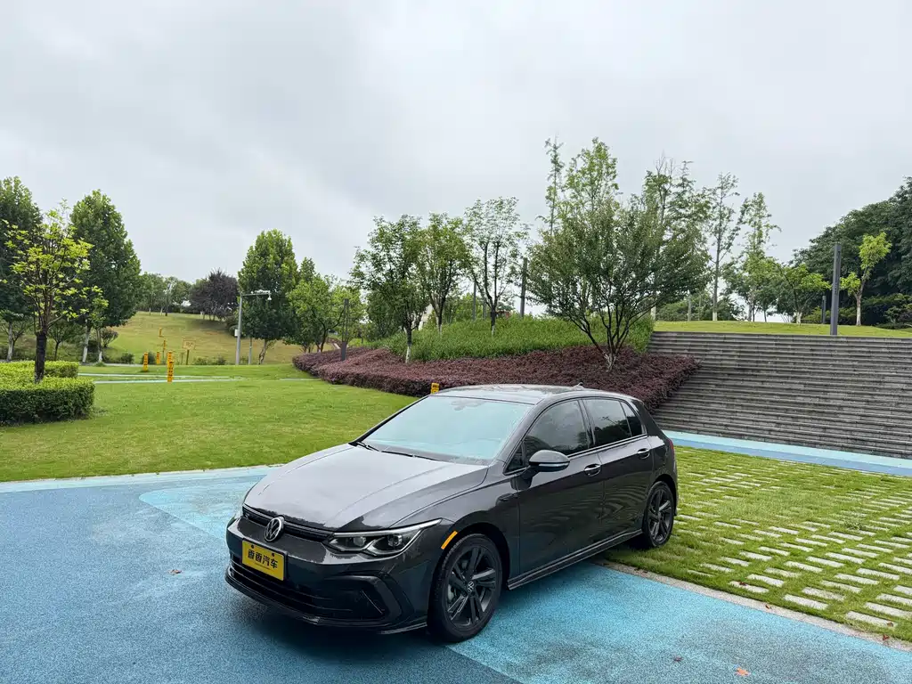 Volkswagen Golf 2023