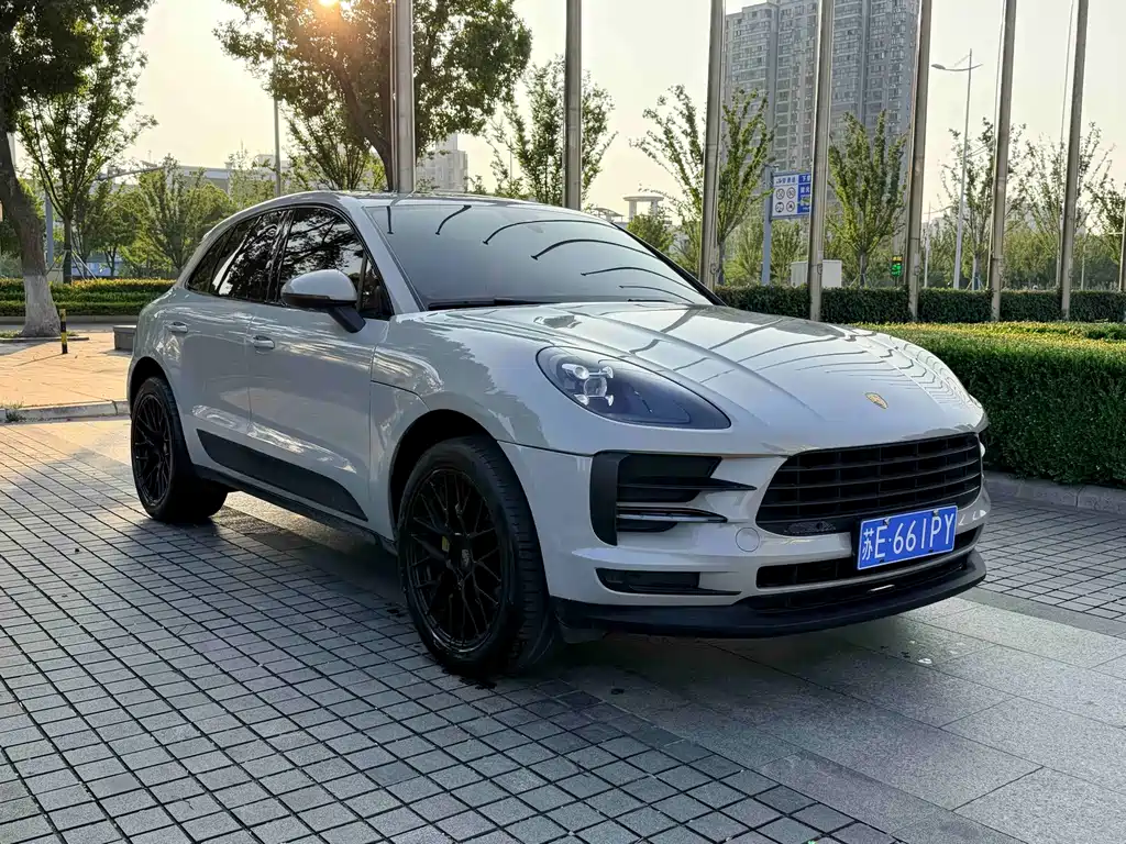 Porsche Macan 2020