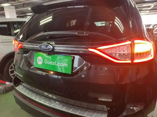 Ford Edge 2016