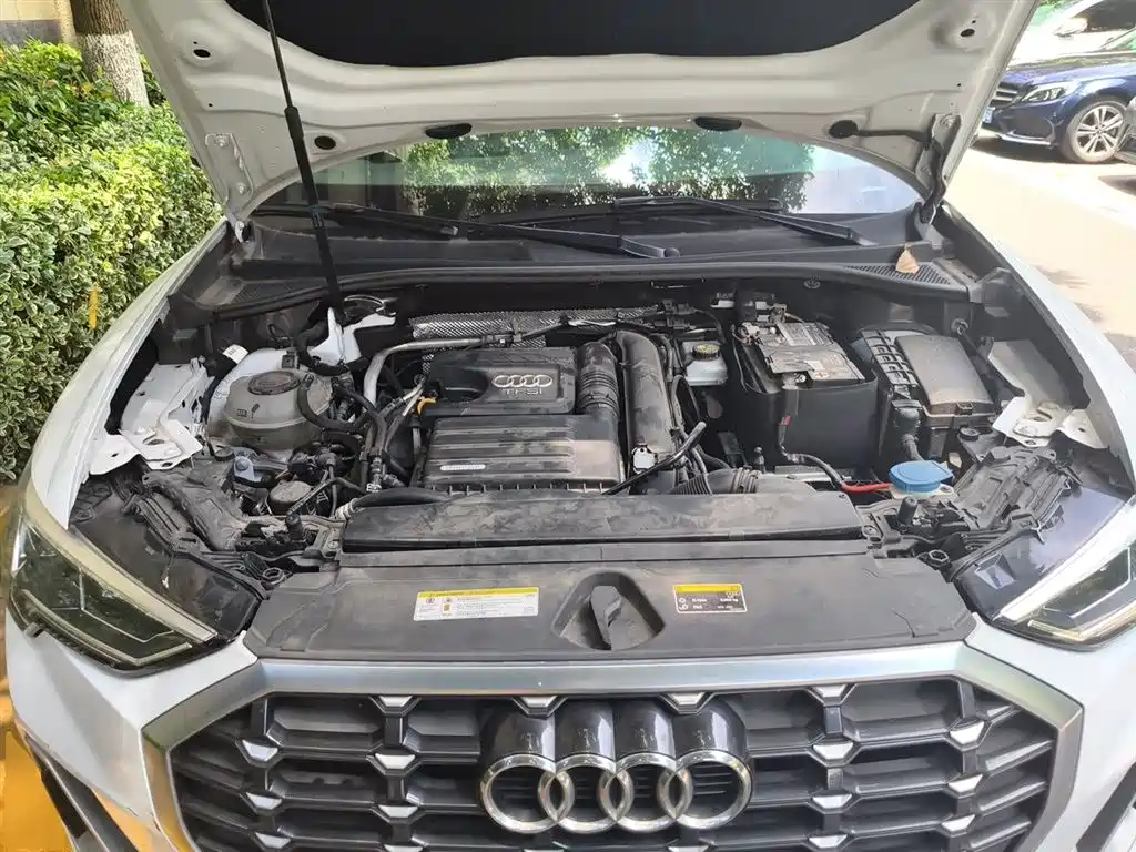 Audi Q3 2021 — фото 16