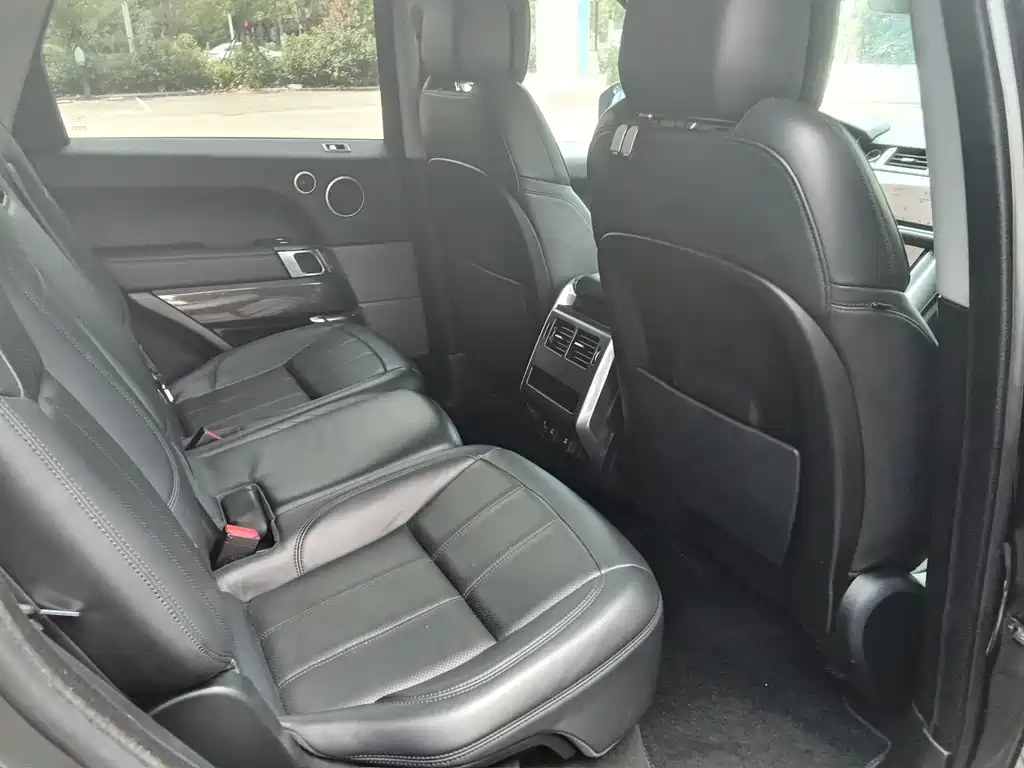 Land Rover Range Rover Sport 2017 — фото 17