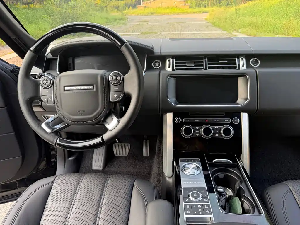 Land Rover Range Rover 2017 — фото 28