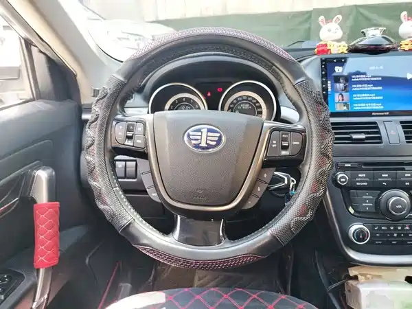 Bestune X80 2015