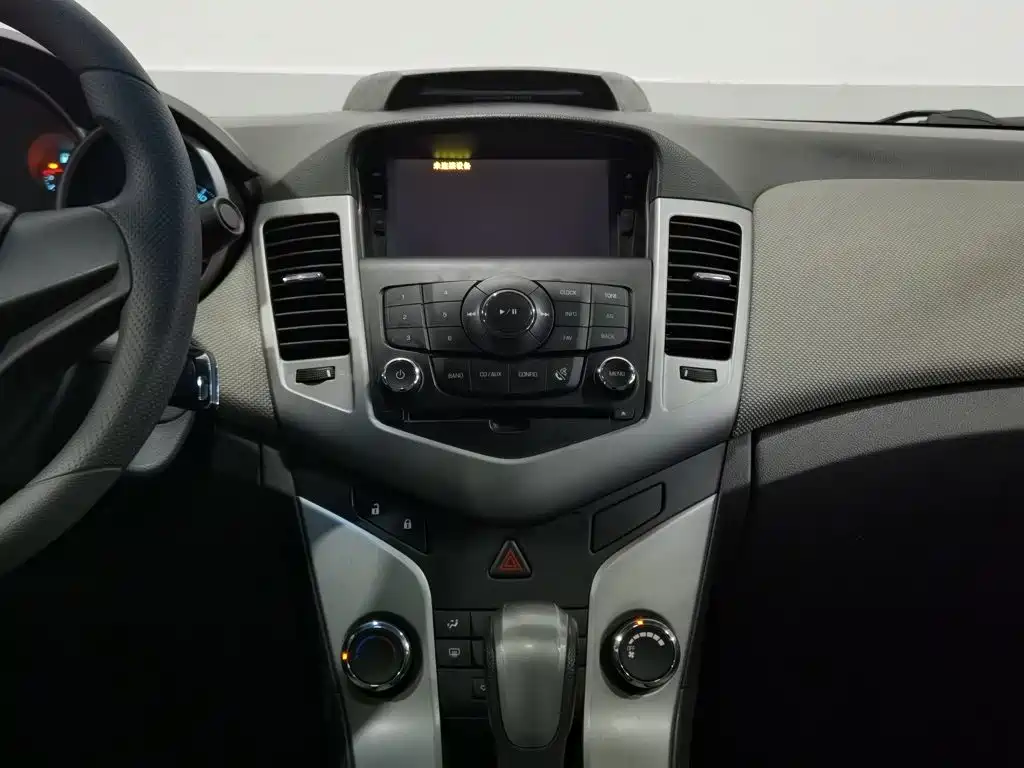 Chevrolet Cruze 2011 — фото 12