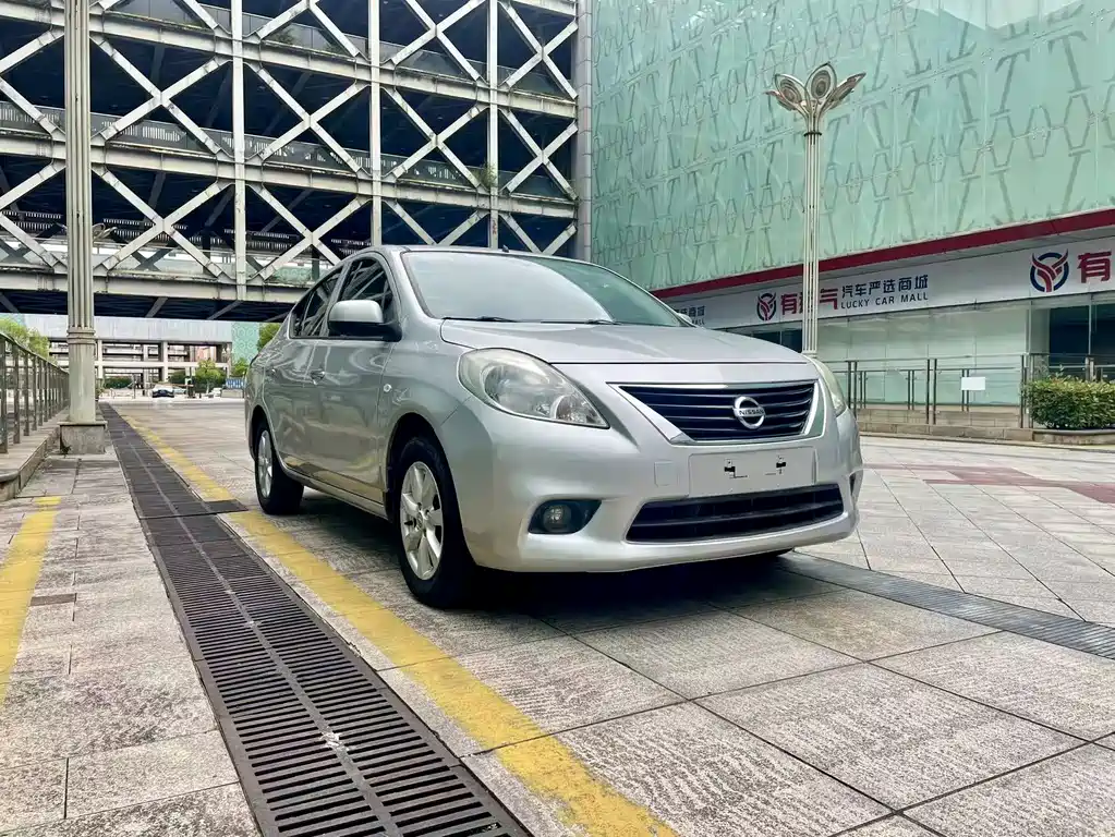 Nissan Sunny 2014 — фото 3