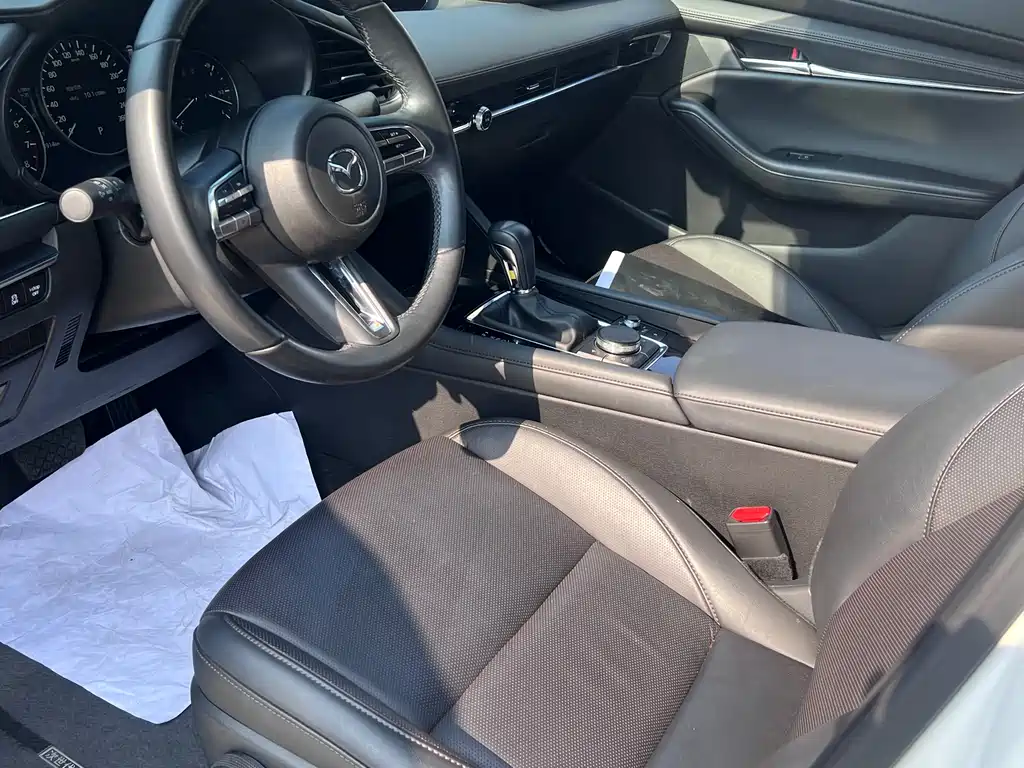 Mazda 3 Axela 2024