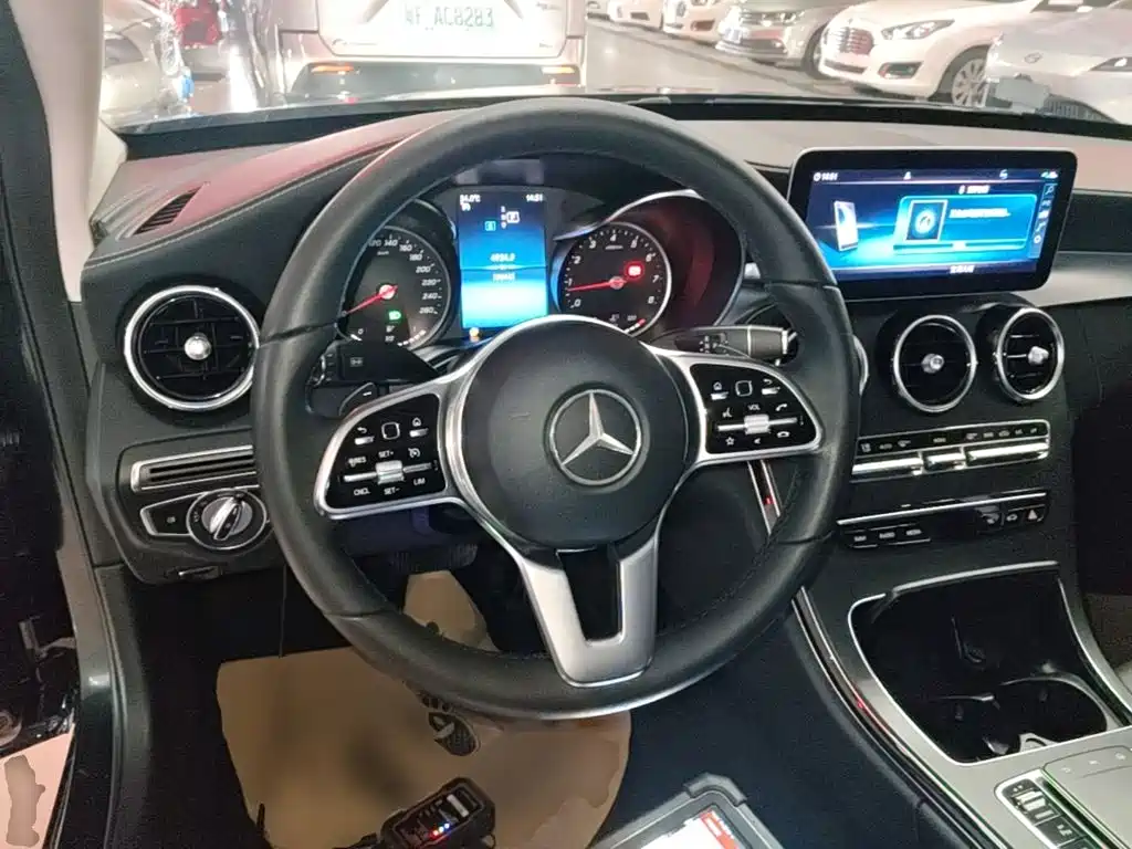 Mercedes-Benz C-Class 2019 — фото 11