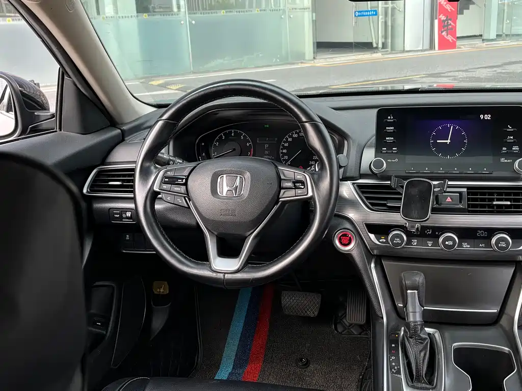 Honda Accord 2018 — фото 15