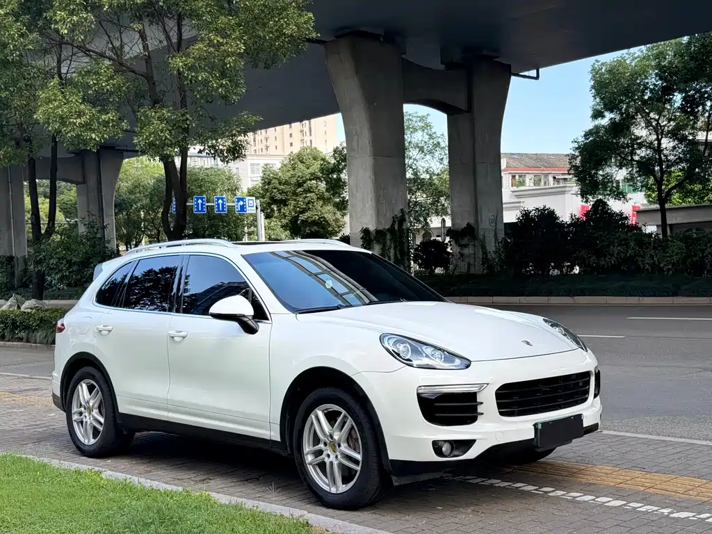 Porsche Cayenne 2015