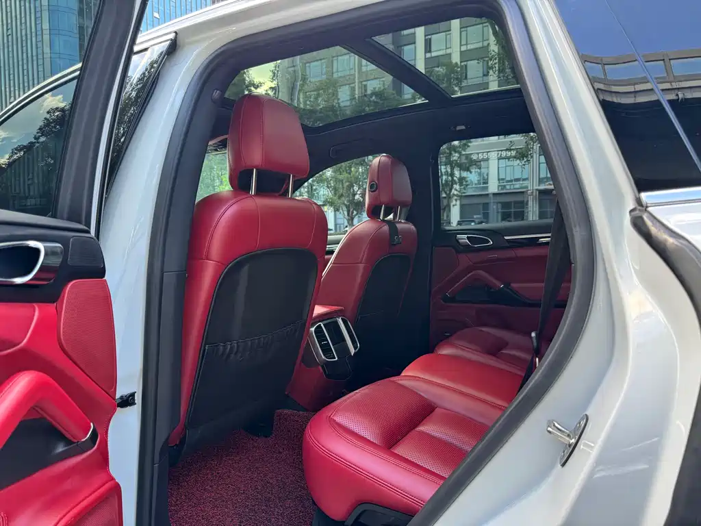 Porsche Cayenne 2015